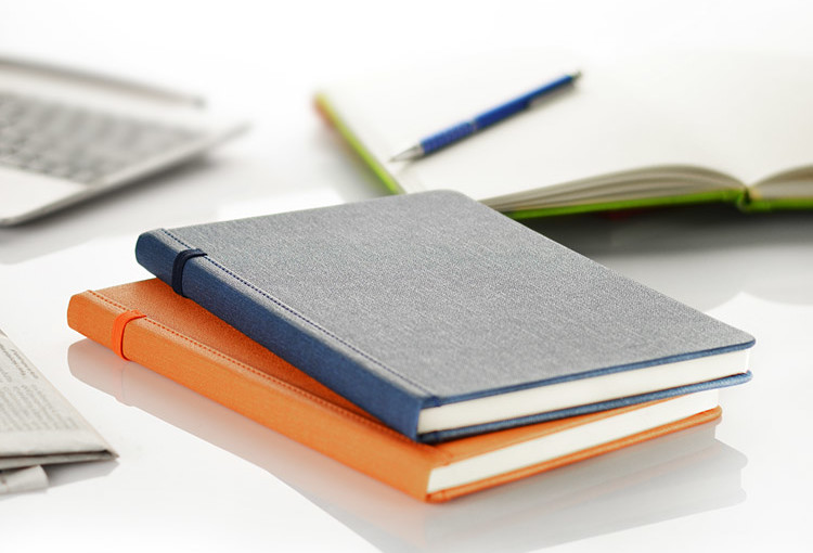 Notes SPIN, 80 kartek, MiX kolorów !