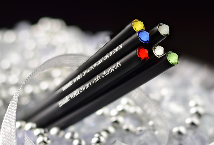 Ołówek z kryształem Swarovski biały / złoty / zielony / czerwony / niebieski / czarny