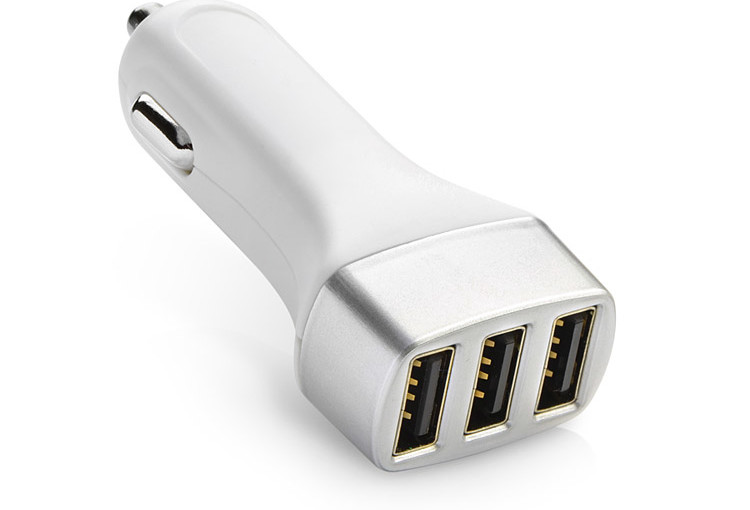 Ładowarka samochodowa z trzema portami USB