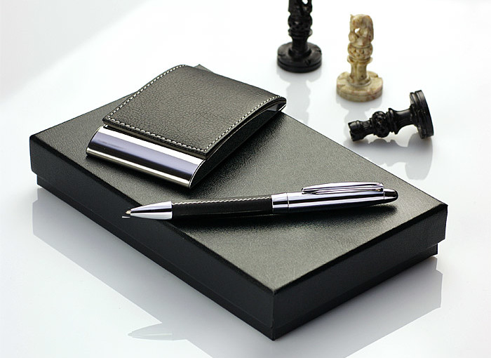 Zestaw upominkowy – wizytownik, długopis