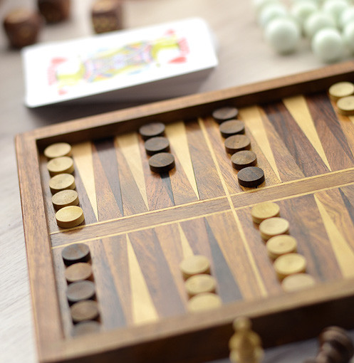 Zestaw siedmiu gier w pudełku