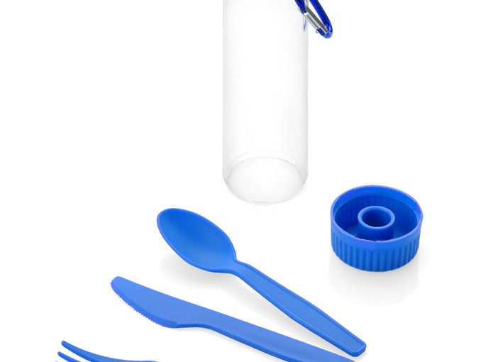 Kolorowe sztućce turystyczne w pojemniku