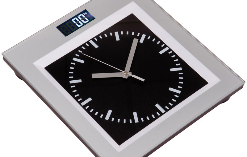 Waga z zegarem, kolor szary